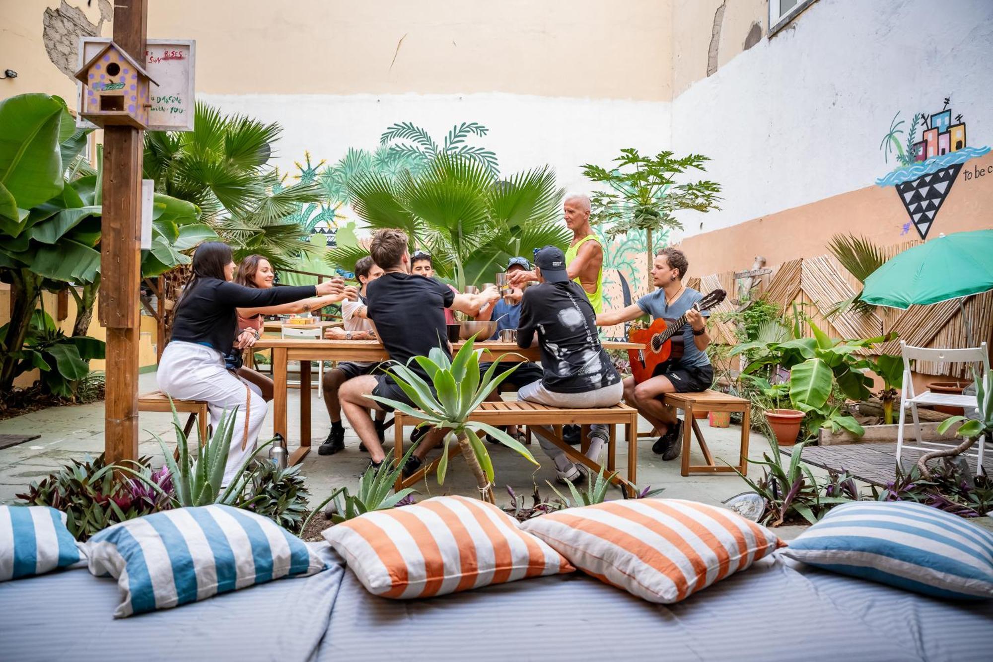Jungle House Hostel Las Palmas Exterior photo